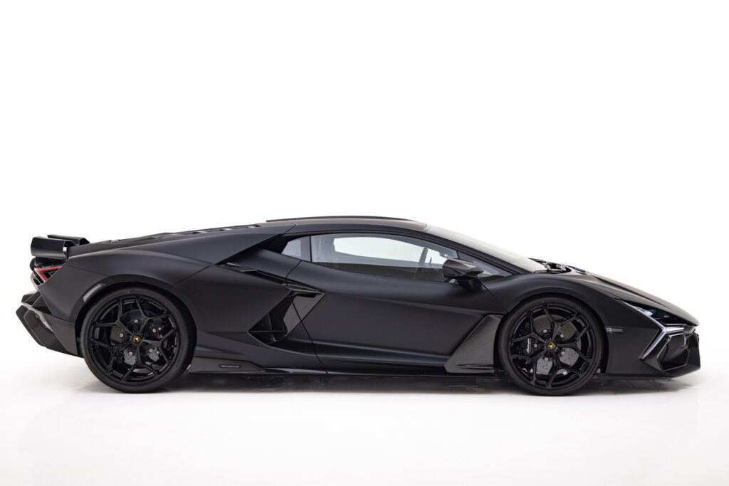 Lamborghini Revuelto - 4Boss_04