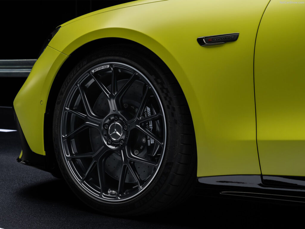 Mercedes-Benz AMG GT 4 portas - 4Boss_11